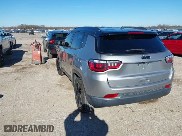 2018 Jeep Compass Latitude with VIN 3C4NJCBB6JT407702, listed as a IAAI auction lot 41204505 with 38,073 mi miles. Bid and sale history available at carsss.com. Image 3.