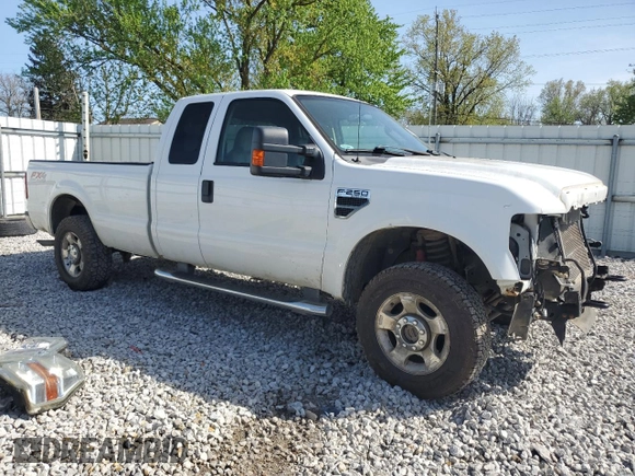 2010 Ford F-250 XL z VIN 1FTSX2B51AEA56414, wystawiony jako Copart lot #54425955 z przebiegiem 84 432 mil mil oraz Szkody całkowita. Historia ofert i sprzedaży dostępna na DreamBid. Obrazek 4.