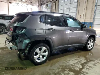 2020 Jeep Compass Latitude with VIN 3C4NJDBB9LT117513, listed as a Copart auction lot 52425945 with 111,824 mi miles and Clean Title. Bid and sale history available at carsss.com. Image 3.