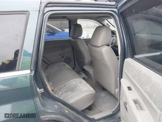 2005 Jeep Grand Cherokee Limited with VIN 1J8HR58275C551584, listed as a IAAI auction lot 41754290 with NaN miles. Bid and sale history available at carsss.com. Image 8.