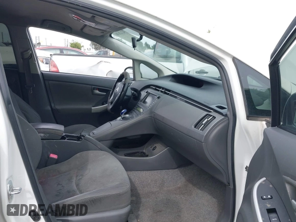 2011 Toyota Prius I with VIN JTDKN3DU3B0311577, listed as a IAAI auction lot 42126386 with 165,567 mi miles. Bid and sale history available at carsss.com. Image 5.