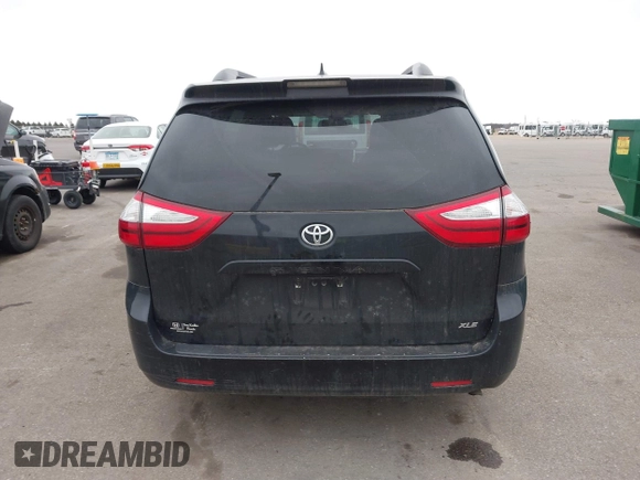 2019 Toyota Sienna XLE Auto Access Seat with VIN 5TDYZ3DC1KS979476, listed as a IAAI auction lot 41828688 with 86,389 mi miles. Bid and sale history available at carsss.com. Image 16.