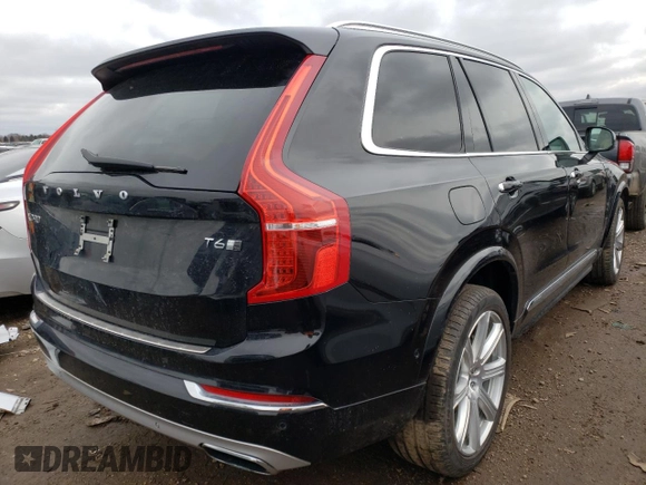 2017 Volvo XC90 Inscription with VIN YV4A22PL1H1176889, listed as a Copart auction lot 37447453 with 33,987 mi miles. Bid and sale history available at carsss.com. Image 3.