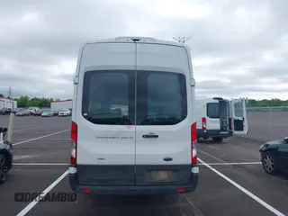 2022 Ford Transit Cargo с VIN 1FTBF4U85NKA85007, выставлен на аукционе IAAI как лот 42491754 с пробегом 25 038 миль миль и . История ставок и продаж доступна на DreamBid. Изображение 16.