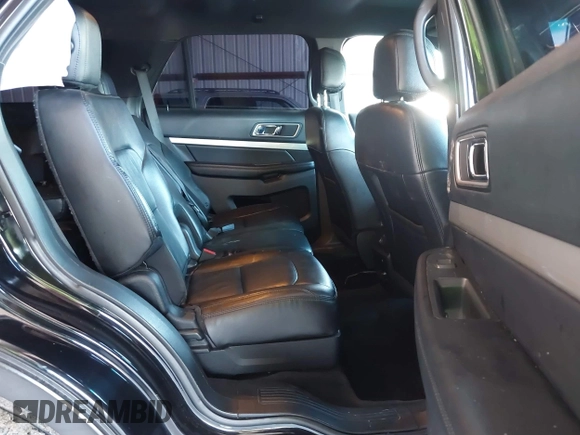 2017 Ford Explorer XLT with VIN 1FM5K7D83HGA69904, listed as a IAAI auction lot 41878052 with Not Provided miles and . Bid and sale history available at carsss.com. Image 8.