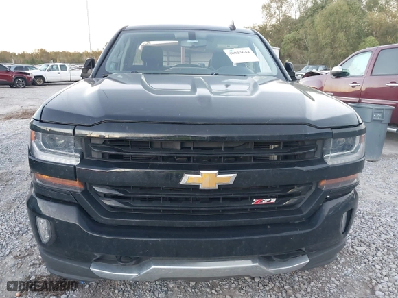 2018 Chevrolet Silverado 1500 LT with VIN 1GCVKREH9JZ115468, listed as a IAAI auction lot 40924644 with 213,059 mi miles. Bid and sale history available at carsss.com. Image 12.