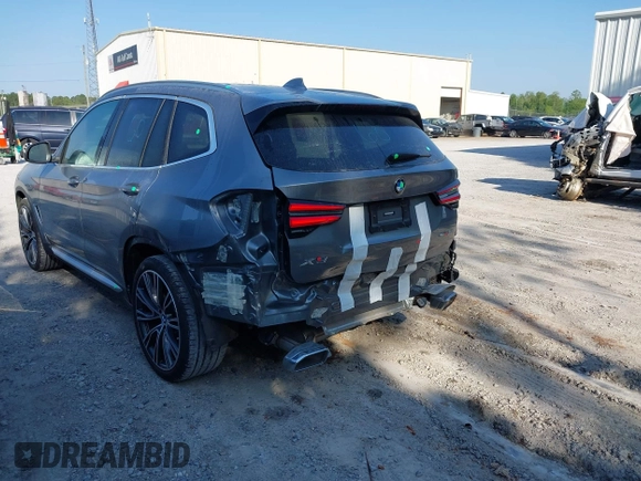 2023 BMW X3 sDrive30i z VIN 5UX43DP00P9S59680, wystawiony jako IAAI lot #42018453 z przebiegiem Nie podano mil oraz . Historia ofert i sprzedaży dostępna na DreamBid. Obrazek 6.