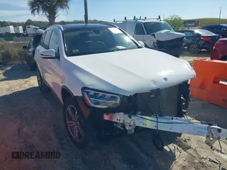 2020 Mercedes-Benz GLC with VIN W1N0G8EB8LF763740, listed as a IAAI auction lot 41423499 with 41,384 mi miles. Bid and sale history available at carsss.com. Image 1.