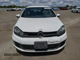 2011 Volkswagen GTI PZEV z VIN WVWHD7AJ2BW174241, wystawiony jako Copart lot #56940305 z przebiegiem 112 705 mil mil oraz Szkoda całkowita • Salvage title. Historia ofert i sprzedaży dostępna na DreamBid. Obrazek 5.