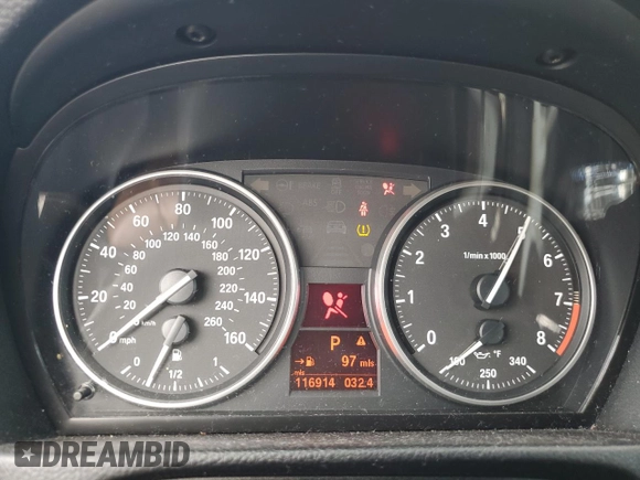 2013 BMW 3 Series 328i with VIN WBADW3C51DJ527082, listed as a Copart auction lot 58250445 with 116,914 mi miles and Non repairable. Bid and sale history available at DreamBid. Image 9.