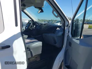 2016 Ford Transit Passenger XL z VIN 1FBZX2CM2GKB51339, wystawiony jako IAAI lot #41429005 z przebiegiem 215 896 mil mil oraz . Historia ofert i sprzedaży dostępna na DreamBid. Obrazek 5.