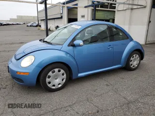 2010 Volkswagen New Beetle Coupe with VIN 3VWPG3AG4AM000506, listed as a Copart auction lot 82643084 with 92,226 mi miles and Salvage Title. Bid and sale history available at carsss.com. Image 1.