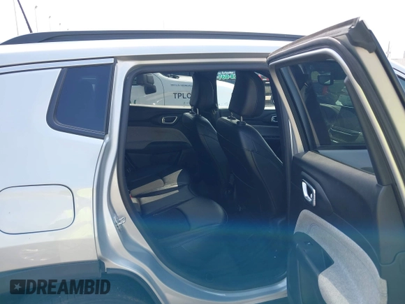 2024 Jeep Compass Latitude with VIN 3C4NJDBN6RT119349, listed as a IAAI auction lot 42125341 with 43,992 mi miles. Bid and sale history available at carsss.com. Image 8.
