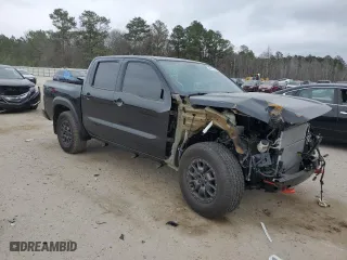 2024 Nissan Frontier PRO-4X with VIN 1N6ED1EK6RN605079, listed as a Copart auction lot 44513245 with 6,914 mi miles and Salvage Title. Bid and sale history available at carsss.com. Image 4.