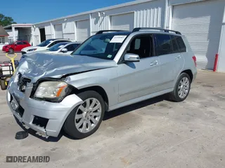 2012 Mercedes-Benz GLK-Class GLK 350 with VIN WDCGG8HB1CF771982, listed as a IAAI auction lot 41958903 with 136,465 mi miles. Bid and sale history available at carsss.com. Image 17.