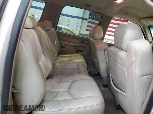 2004 Chevrolet Suburban Z71 with VIN 3GNFK16ZX4G119022, listed as a Copart auction lot 43548145 with 174,143 mi miles and Salvage Title. Bid and sale history available at carsss.com. Image 11.