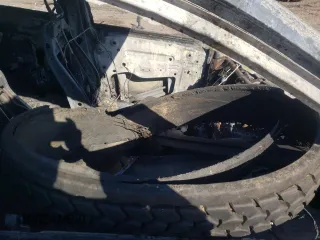 2014 Ford Escape SE с VIN 1FMCU9GX6EUB20812, выставлен на аукционе Copart как лот 33259862 с пробегом Не указан миль и Списание • Salvage title. История ставок и продаж доступна на DreamBid. Изображение 5.