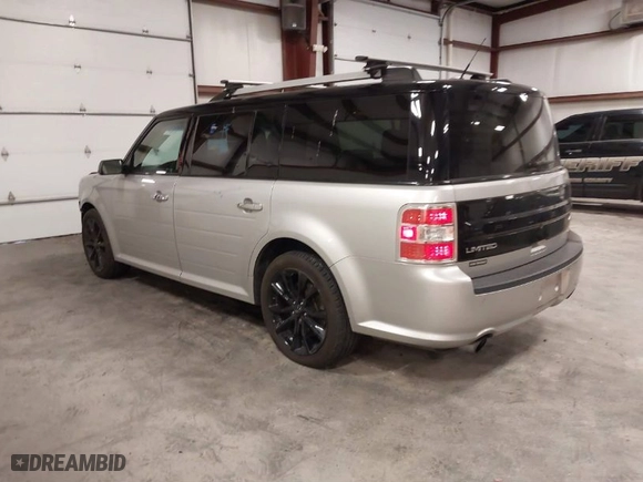 2016 Ford Flex Limited w/EcoBoost with VIN 2FMHK6DT7GBA08072, listed as a IAAI auction lot 41393834 with 101,550 mi miles. Bid and sale history available at carsss.com. Image 3.