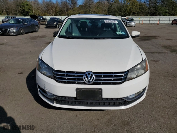 2013 Volkswagen Passat SEL Premium with VIN 1VWCM7A34DC083047, listed as a Copart auction lot 75218054 with 0 mi miles and Salvage Title. Bid and sale history available at carsss.com. Image 5.