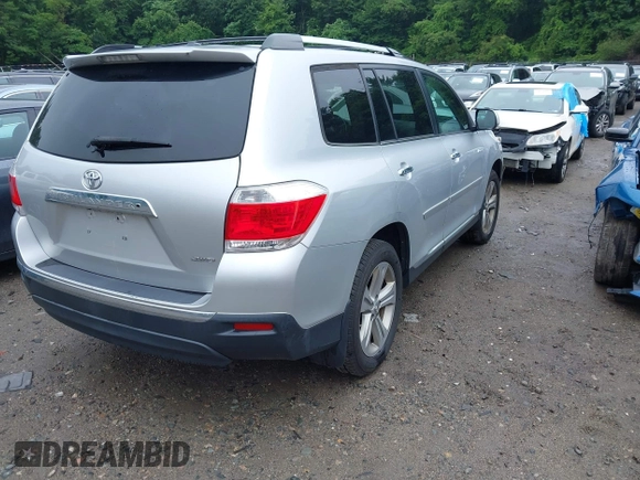 2013 Toyota Highlander Limited with VIN 5TDDK3EH2DS237488, listed as a IAAI auction lot 42672328 with 196,981 mi miles and . Bid and sale history available at DreamBid. Image 4.