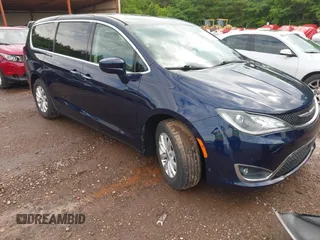 2018 Chrysler Pacifica Touring Plus with VIN 2C4RC1FG9JR261689, listed as a IAAI auction lot 42261105 with 66,622 mi miles and . Bid and sale history available at DreamBid. Image 1.