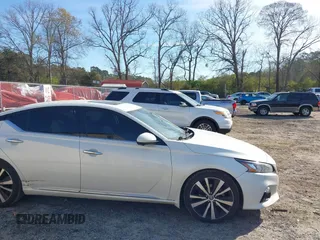 2019 Nissan Altima Platinum with VIN 1N4BL4FV6KC221426, listed as a IAAI auction lot 41900455 with 194,516 mi miles and . Bid and sale history available at DreamBid. Image 13.