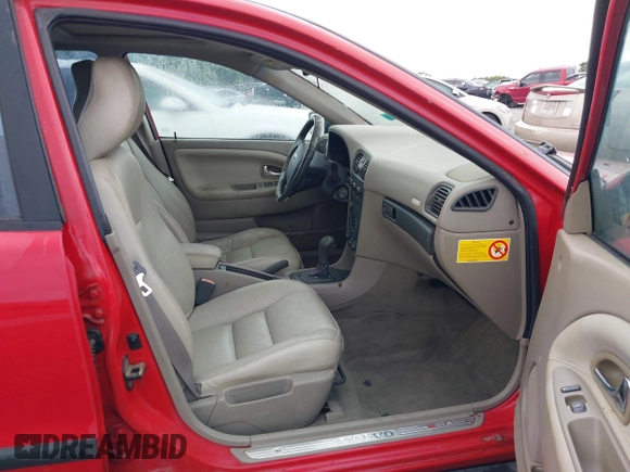 2001 Volvo V40 с VIN YV1VW295X1F632284, выставлен на аукционе IAAI как лот 42426338 с пробегом 161 048 миль миль и . История ставок и продаж доступна на DreamBid. Изображение 5.