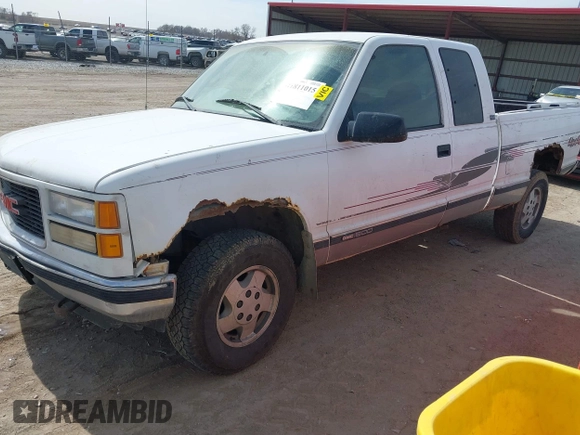 1995 GMC Sierra 1500 z VIN 2GTEK19K0S1580688, wystawiony jako IAAI lot #41811015 z przebiegiem 143 260 mil mil oraz . Historia ofert i sprzedaży dostępna na DreamBid. Obrazek 17.