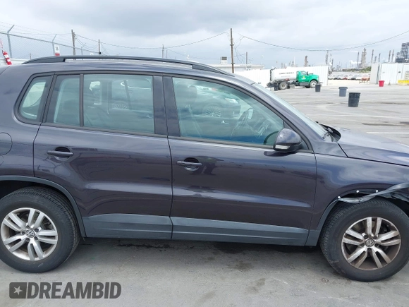 2016 Volkswagen Tiguan S with VIN WVGBV7AX6GW558257, listed as a IAAI auction lot 42185141 with 107,894 mi miles and . Bid and sale history available at DreamBid. Image 13.