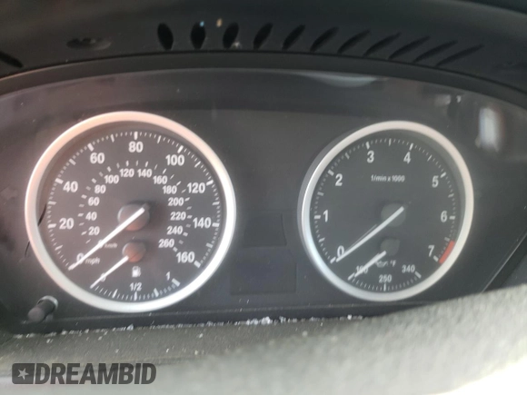 2011 BMW X6 50i with VIN 5UXFG8C52BLZ95196, listed as a Copart auction lot 79100194 with 0 mi miles and Salvage Title. Bid and sale history available at carsss.com. Image 9.