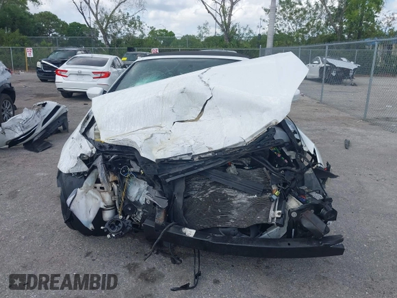 2012 Chrysler 200 Touring with VIN 1C3BCBEBXCN215502, listed as a IAAI auction lot 41913232 with Not Provided miles and . Bid and sale history available at carsss.com. Image 12.