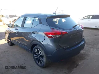 2019 Nissan Kicks S with VIN 3N1CP5CU0KL565247, listed as a IAAI auction lot 41627267 with 92,049 mi miles. Bid and sale history available at carsss.com. Image 3.