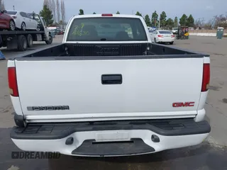 2003 GMC Sonoma SLS with VIN 1GTCS19X438272277, listed as a IAAI auction lot 41554041 with 168,682 mi miles. Bid and sale history available at carsss.com. Image 16.