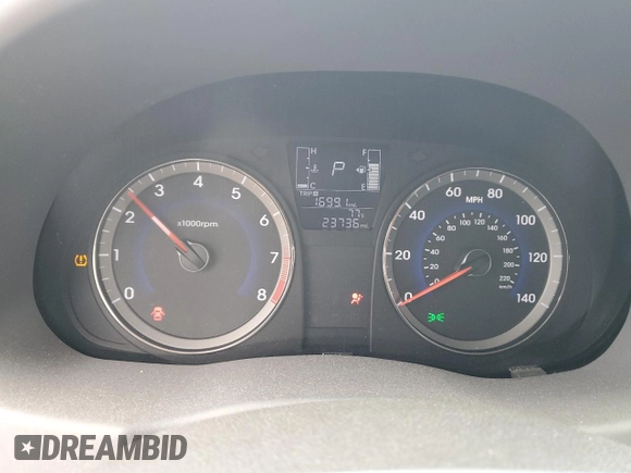 2017 Hyundai Accent SE z VIN KMHCT4AE8HU269482, wystawiony jako Copart lot #55582095 z przebiegiem 23 736 mil mil oraz Szkoda całkowita • Salvage title. Historia ofert i sprzedaży dostępna na DreamBid. Obrazek 9.