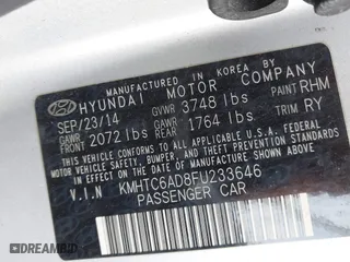 2015 Hyundai Veloster RE:FLEX with VIN KMHTC6AD8FU233646, listed as a IAAI auction lot 41719338 with 171,110 mi miles. Bid and sale history available at carsss.com. Image 9.
