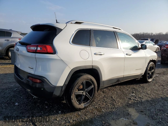 2016 Jeep Cherokee Altitude with VIN 1C4PJLCS4GW337000, listed as a Copart auction lot 43773955 with 134,996 mi miles and Salvage Title. Bid and sale history available at carsss.com. Image 3.