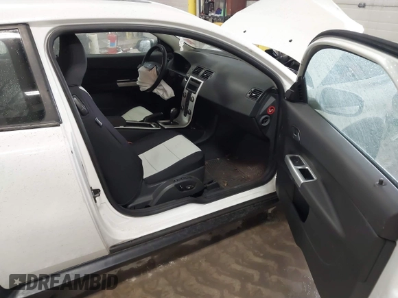 2012 Volvo C30 with VIN YV1672MK5C2281230, listed as a IAAI auction lot 41693964 with 199,154 mi miles and . Bid and sale history available at DreamBid. Image 5.