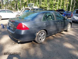 2007 Honda Accord EX-L z VIN 1HGCM56817A005354, wystawiony jako IAAI lot #42557667 z przebiegiem 223 402 mil mil oraz . Historia ofert i sprzedaży dostępna na DreamBid. Obrazek 4.