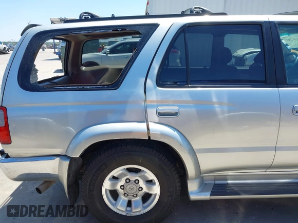 2000 Toyota 4Runner SR5 z VIN JT3GN86R0Y0155930, wystawiony jako IAAI lot #41962581 z przebiegiem 134 530 mil mil oraz . Historia ofert i sprzedaży dostępna na DreamBid. Obrazek 21.