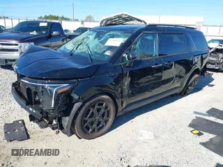 2025 Kia Carnival SX with VIN KNDNE5K35S6472142, listed as a IAAI auction lot 41280650 with 4,181 mi miles and . Bid and sale history available at DreamBid. Image 17.