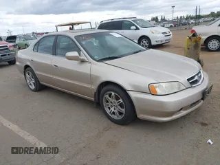 2000 Acura TL with VIN 19UUA5669YA038356, listed as a IAAI auction lot 42118632 with 85,577 mi miles. Bid and sale history available at carsss.com. Image 1.