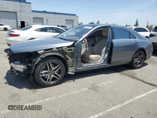 2018 Mercedes-Benz S 560 z VIN WDDUG8DB9JA395417, wystawiony jako Copart lot #60732705 z przebiegiem 35 883 mil mil oraz Szkoda całkowita • Salvage title. Historia ofert i sprzedaży dostępna na DreamBid. Obrazek 1.