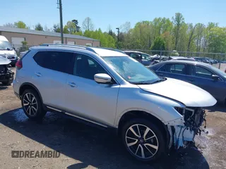 2019 Nissan Rogue SL with VIN 5N1AT2MV3KC781669, listed as a IAAI auction lot 42005947 with 85,461 mi miles. Bid and sale history available at carsss.com. Image 1.