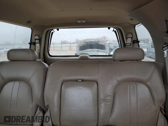 2000 Ford Expedition Eddie Bauer с VIN 1FMRU17L8YLC15827, выставлен на аукционе Copart как лот 45038865 с пробегом Не указан миль и Списание • Salvage title. История ставок и продаж доступна на DreamBid. Изображение 10.