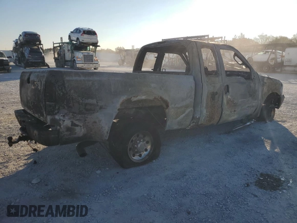 2003 Ford Super Duty F-250 XL with VIN 1FTNX21F83EA39880, listed as a Copart auction lot 77647284 with 0 mi miles and Salvage Title. Bid and sale history available at carsss.com. Image 3.