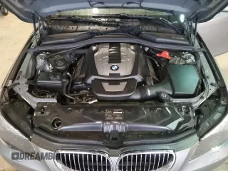 2007 BMW 5 Series 550i z VIN WBANB53517CP07229, wystawiony jako Copart lot #58400705 z przebiegiem 112 866 mil mil oraz Szkoda całkowita • Salvage title. Historia ofert i sprzedaży dostępna na DreamBid. Obrazek 11.