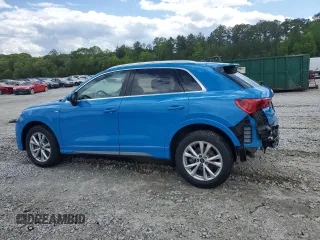 2023 Audi Q3 S line Premium z VIN WA1DECF37P1038071, wystawiony jako Copart lot #52602355 z przebiegiem 44 479 mil mil oraz Szkody całkowita. Historia ofert i sprzedaży dostępna na DreamBid. Obrazek 2.