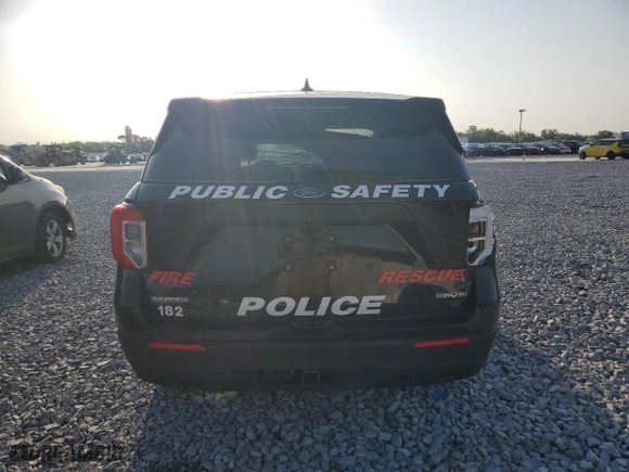 2022 Ford Police Interceptor Utility with VIN 1FM5K8AW3NNA02297, listed as a Copart auction lot 49031715 with 9,166 mi miles and Non Repairable. Bid and sale history available at carsss.com. Image 6.