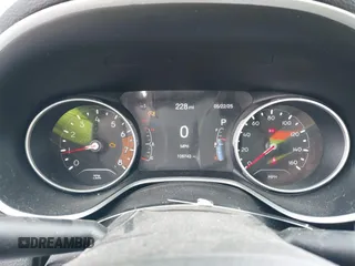 2018 Jeep Compass Latitude с VIN 3C4NJDBB0JT233065, выставлен на аукционе IAAI как лот 42292328 с пробегом 109 743 миль миль и . История ставок и продаж доступна на DreamBid. Изображение 7.