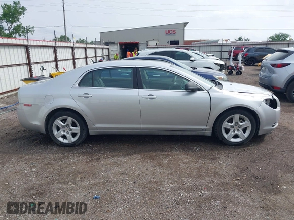 2009 Chevrolet Malibu 1LS with VIN 1G1ZG57B194180787, listed as a IAAI auction lot 42147639 with 48,411 mi miles and . Bid and sale history available at DreamBid. Image 14.